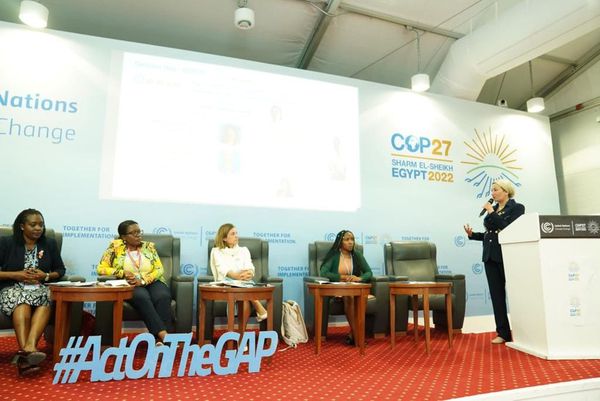 وزيرة البيئة تلقى كلمة فى افتتاح يوم المرأة ضمن فعاليات مؤتمر المناخ 
