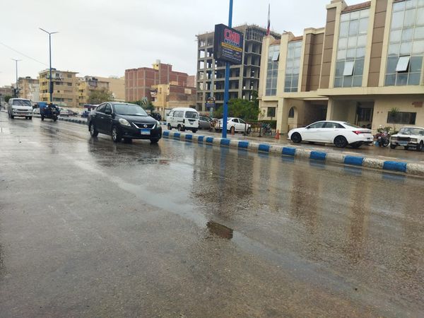أمطار متوسطة متواصلة على مرسى مطروح والساحل الشمالي