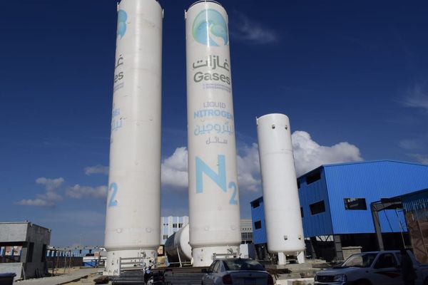 محافظ بورسعيد : قرب الانتهاء من أعمال  إنشاء مصنع إنتاج الغازات جنوب بورسعيد 