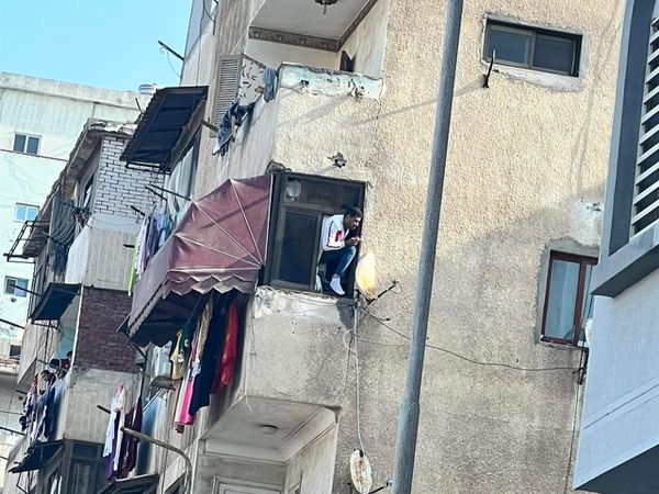 ضبط لص حاول القفز من نافذة منزل بعدما انكشف أمره في بورسعيد