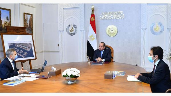 الرئيس السيسي يطلع على جهود المشاركة مع القطاع الخاص في توطين صناعة اليخوت الحديثة