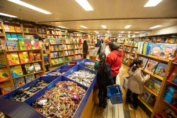 لوجوس هوب تستقبل زائريها اليوم بمكتبة تضم 50 ألف كتاب لمحبي القراءة 