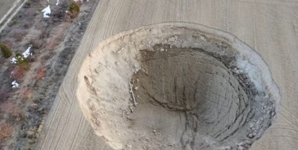 حفرة عملاقة في تركيا