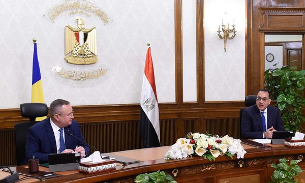 رئيسا وزراء مصر ورومانيا يترأسان جلسة مباحثات
