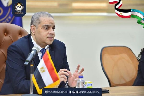 هيئة الدواء المصرية تستقبل وفد وكالة تطوير الصناعة الدوائية بجمهورية أوزباكستان