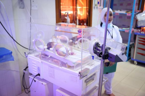 وزير الصحة يتفقد مستشفى الحسينية