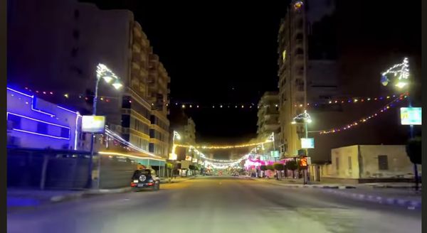 مرسي مطروح تتزين لإستقبال شهر رمضان وافرع الليد بشوارع المدينة 