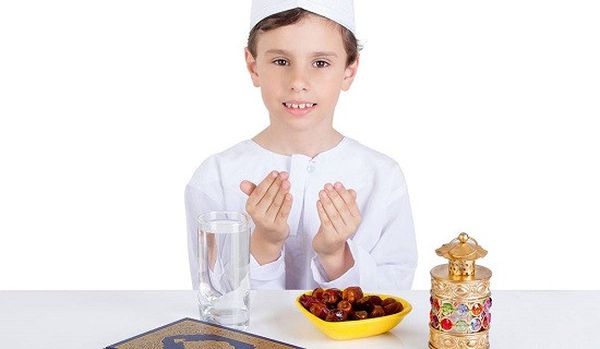 تهيئة ابنك للصيام في شهر رمضان