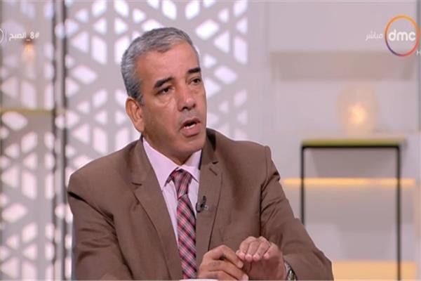 عباس شراقي أستاذ الجيولجيا والموارد المائية
