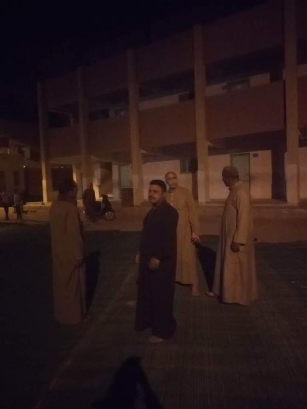 أثناء تجهيز ساحات المساجد لأداء صلاة عيد الفطر المبارك بقرى بنى سويف 
