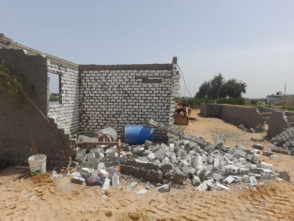 إزالة حالة تعدي على أرض زراعية في جمعية العبور جنوب بورسعيد على مساحة  250 م