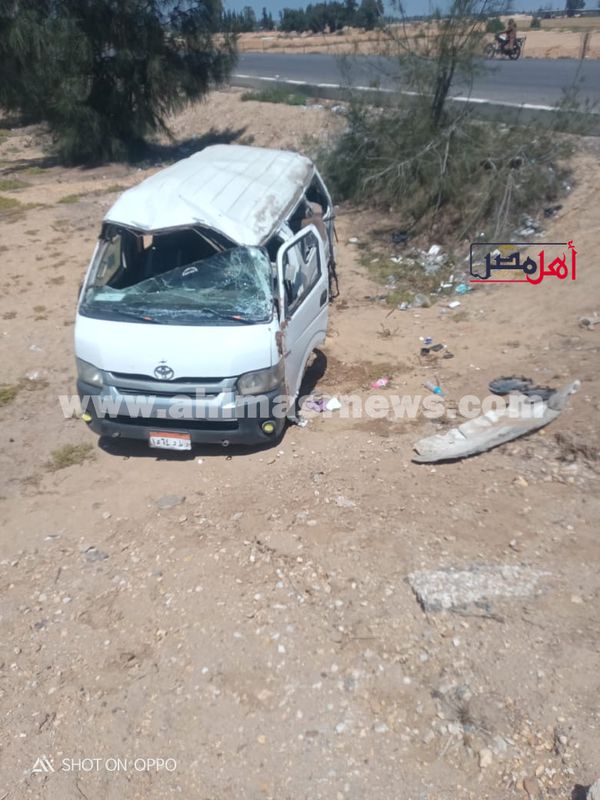 إصابة 7 أشخاص في حادث إنقلاب سيارة ميكروباص بطريق الدواويس الاسماعيليه الصحراوي