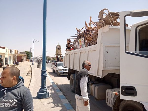 تحرير 30 مخالفة اشغالات طريق بإجمالي 61 حالة اشغال بمطروح 