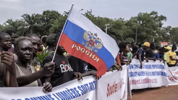 إفريقيا الوسطى تريد قاعدة روسية على أراضيها