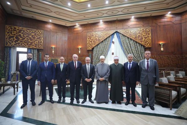 استقبال الإمام الأكبر رئيس وزراء دولة فلسطين 