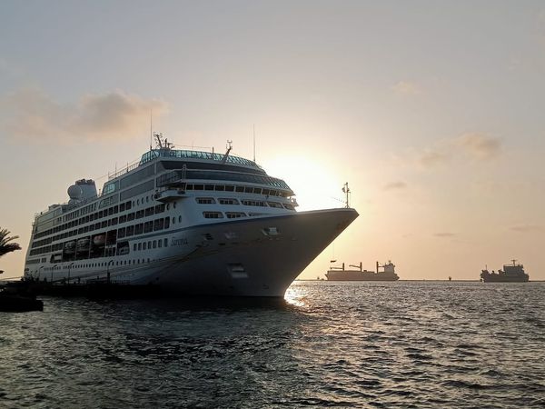 السفينة السياحية  SIRENA ترسو بميناء بورسعيد السياحى 