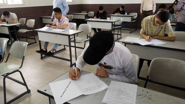 امتحانات الشهادة الثانوية الأزهرية في فلسطين 