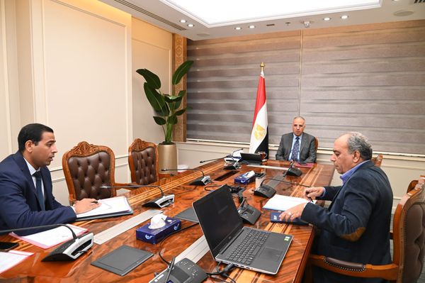 وزير الري يتابع إجراءات الإعداد لإسبوع القاهرة السادس للمياه 