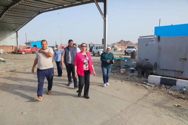 وزيرة البيئة تتفقد مصنع تدوير المخلفات بمنطقة الخناصير بمدينة شرم الشيخ.