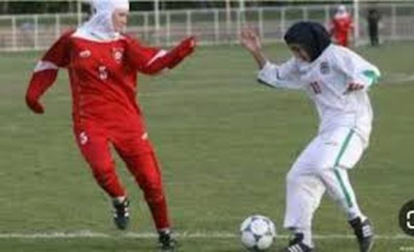 ارتداء لاعبات كرة القدم للحجاب في فرنسا