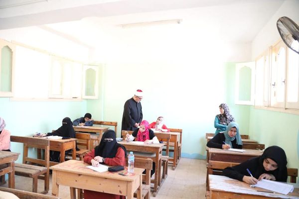 الأمين العام لمجمع البحوث الإسلامية يتفقد امتحانات الشهادة الثانوية الأزهرية 