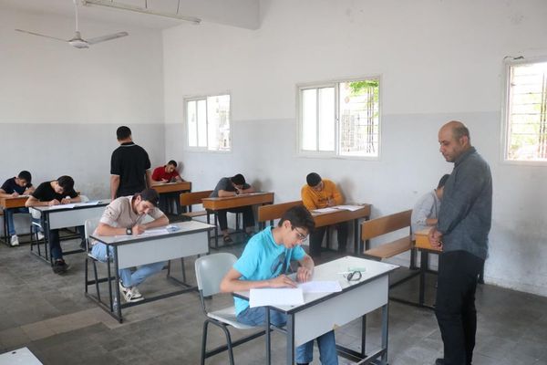امتحانات الشهادة الثانوية الأزهرية بفلسطين 