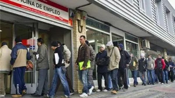 انخفاض نسبة البطالة بايطاليا 