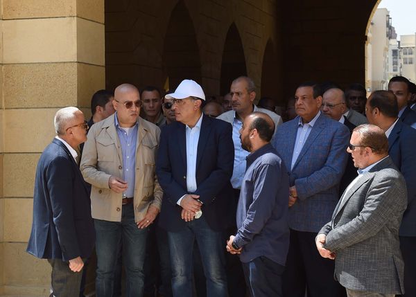 جولة رئيس الوزراء بالقاهرة التاريخية