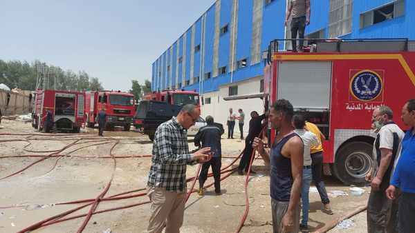 حريق بأحد مصانع الورق بشرق النيل ببنى سويف 