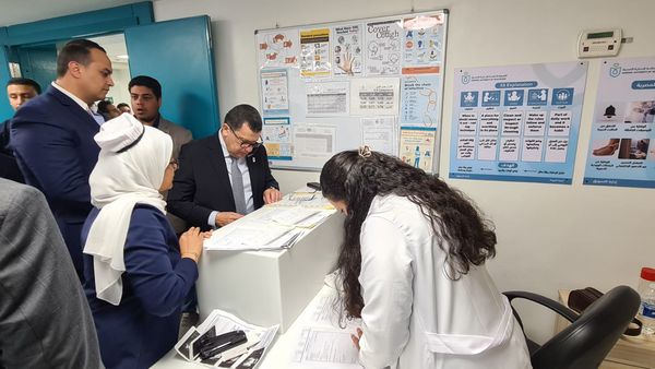 رئيس هيئة الرعاية الصحية يستقبل وفد من رجال الأعمال بجنوب سيناء