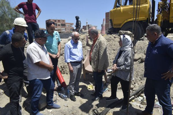 محافظ بورسعيد يؤكد:  جهود مكثفة من كافة الجهات للانتهاء من أعمال إعادة ضخ المياة