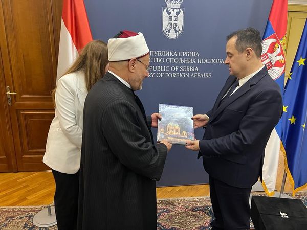 مفتي الجمهورية مع وزير الخارجية الصربي 