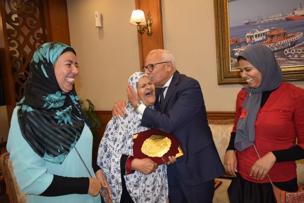 هدية الرئيس عبد الفتاح السيسي رئيس الجمهورية للأمهات المثاليات 