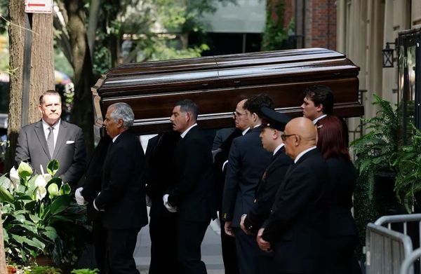 جنازة حفيد روبرت دي نيرو