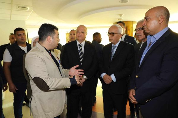 وزير التعليم ومحافظ القاهرة يتفقدان امتحانات الثانوية العامة بمستشفى سرطان الأطفال 