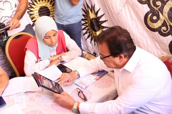 وزير الصحة يتفقد مقر حملة «100 يوم صحة» بمنطقة بشاير الخير