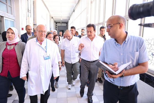 وزير الصحة يوجه بسرعة تنفيذ خطة تطوير مستشفى «دار إسماعيل للولادة»