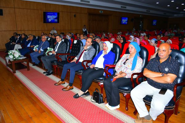 محافظ بورسعيد يدشن مشروع الكارت الموحد الذكي بالمحافظة