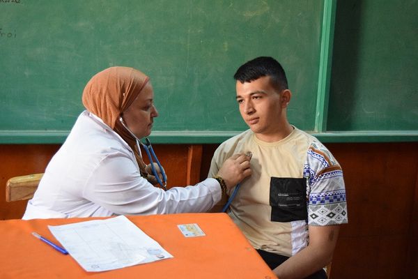الكشف الطبي للطلاب المستجدين بجامعة بنى سويف 