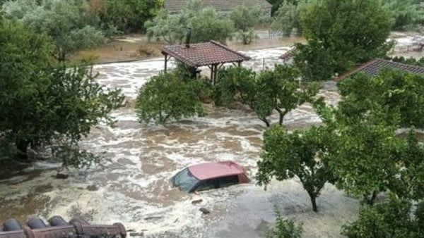 فيضانات تركيا