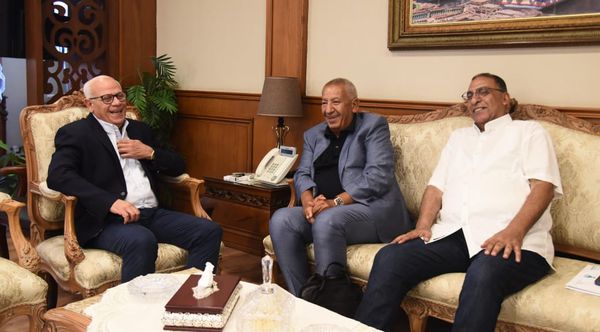 محافظ  بورسعيد يجدد دعمه للنادى  المصرى بالموسم الجديد   ويتعهد بافتتاح الاستاد الجديد العام المقبل 