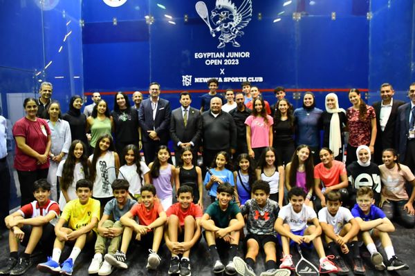 وزير الرياضة يكرم أبطال مصر الدولية في الإسكواش