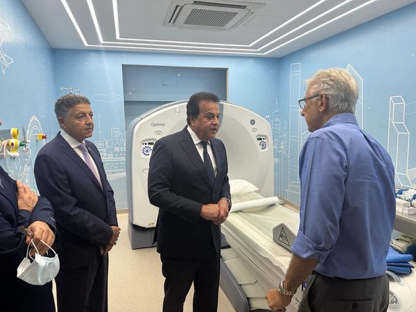 وزير الصحة يعقد 3 اجتماعات مع مسئولي مجموعة «أثينا الطبية»
