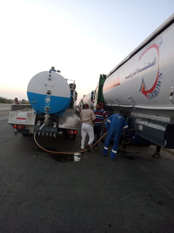 إمدادات مياه للحاويات المتجهة إلى غزة