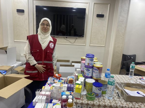 اية دكتورة صيدلانية ببورسعيد: اردت عمل انسانى فتطوعت بالهلال الأحمر 