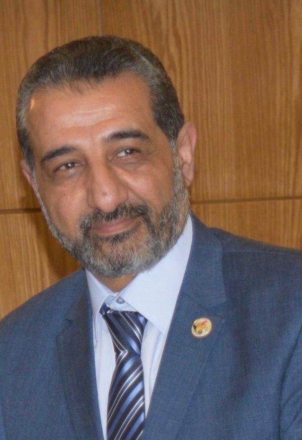 دكتور عمرو السمنودى