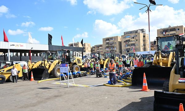 رئيس الوزراء يشهد اصطفافاً لمُعدات المراكز والمدن والأحياء ببورسعيد