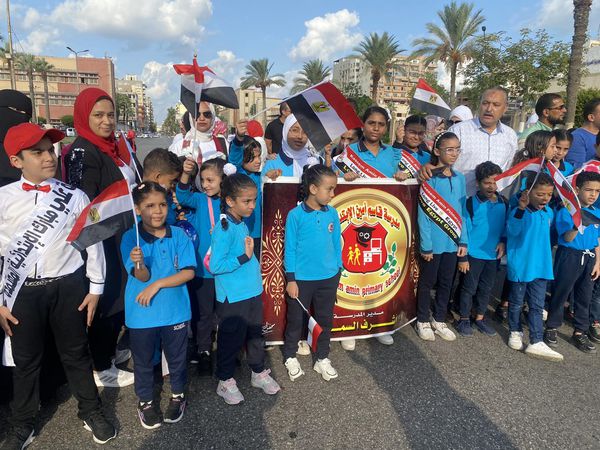 طلاب بورسعيد يحتفلون بذكرى انتصارات أكتوبر 