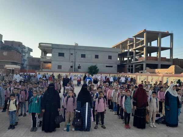 طلاب كفر الشيخ يقفون دقيقة حداد على أرواح الشهداء الفلسطينين