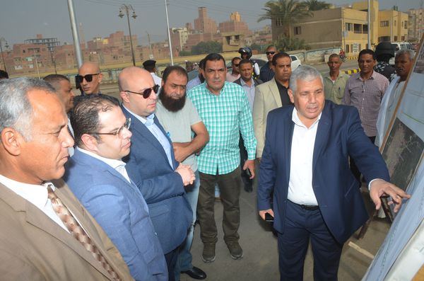 محافظ بنى سويف يتابع الحركة المرورية في ناصر 